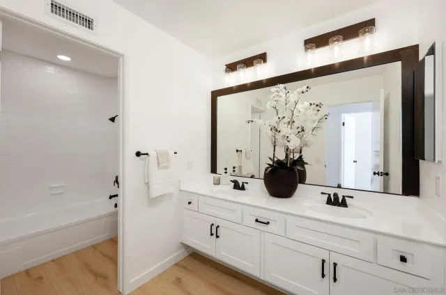 $1,649,000 | 10720 Old Saybrook Drive, San Diego, CA 92129