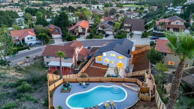 $1,649,000 | 10720 Old Saybrook Drive, San Diego, CA 92129