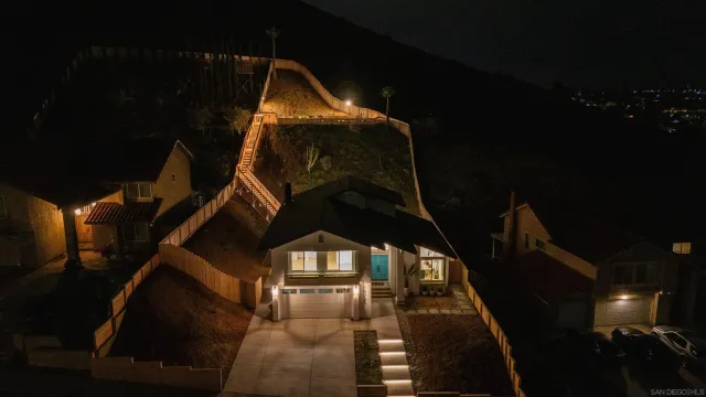 $1,649,000 | 10720 Old Saybrook Drive, San Diego, CA 92129