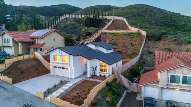 $1,649,000 | 10720 Old Saybrook Drive, San Diego, CA 92129