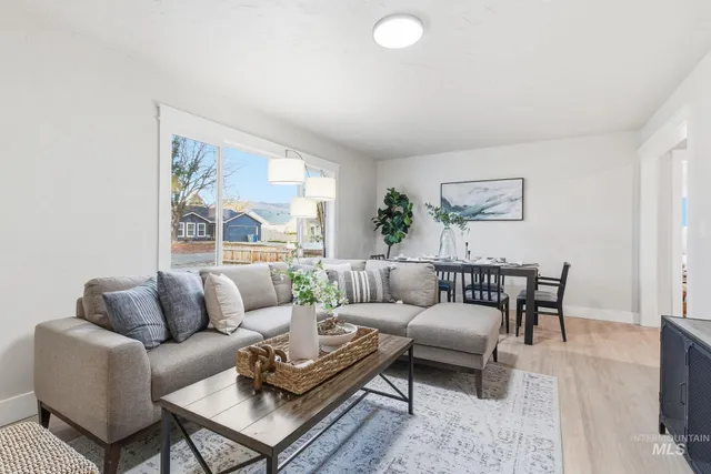 $575,000 | 325 West Howe Street, Boise, ID 83706