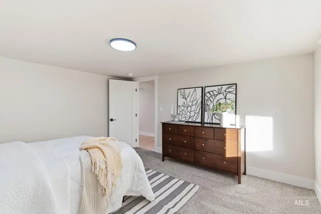 $575,000 | 325 West Howe Street, Boise, ID 83706