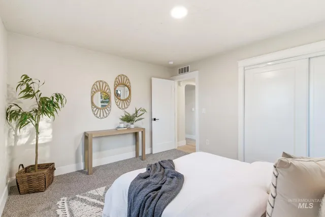 $575,000 | 325 West Howe Street, Boise, ID 83706