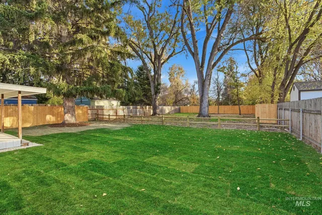 $575,000 | 325 West Howe Street, Boise, ID 83706