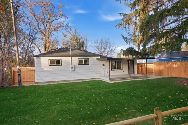 $575,000 | 325 West Howe Street, Boise, ID 83706