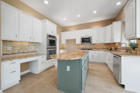 $1,380,000 | 9305 Leaning Rock Circle, Austin, TX 78730