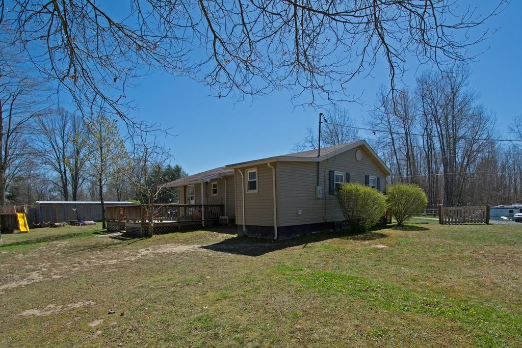 1543 Henson Road Crawley, WV 24931 - Photo 4 of 47 Gallery Image 4