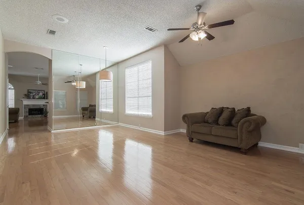$2,700 | 10212 Waters Drive, Irving, TX 75063