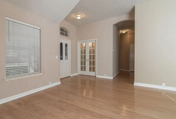 $2,700 | 10212 Waters Drive, Irving, TX 75063