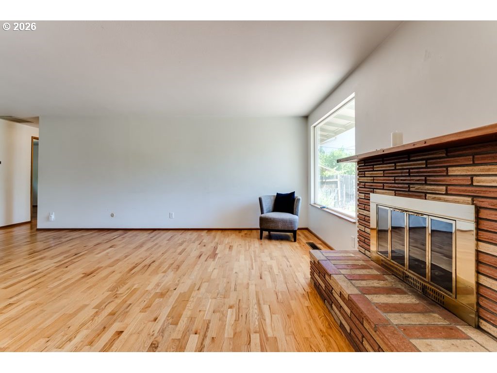 4355 Pearl Street Eugene, OR 97405 - Photo 9 of 47
