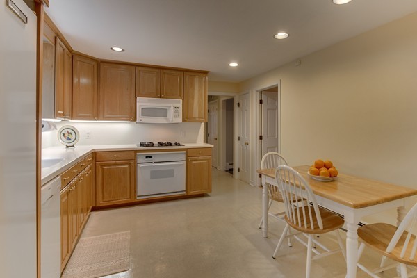 2 Nadine Road Acton, MA 01720 - Photo 9 of 25 Gallery Image 9