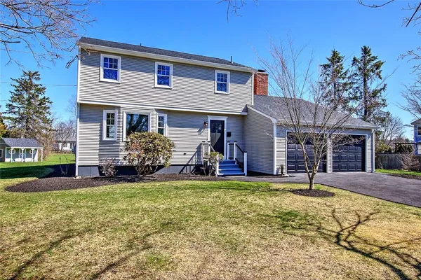 $949,900 | 3 Pinetop Road, Barrington, RI 02806