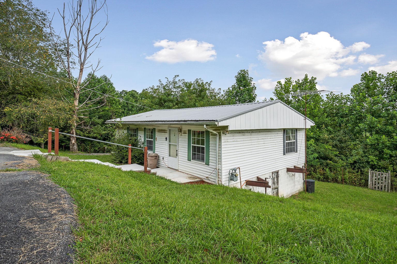 1183 Poss Road Smithville, TN 37166 - Photo 17 of 25