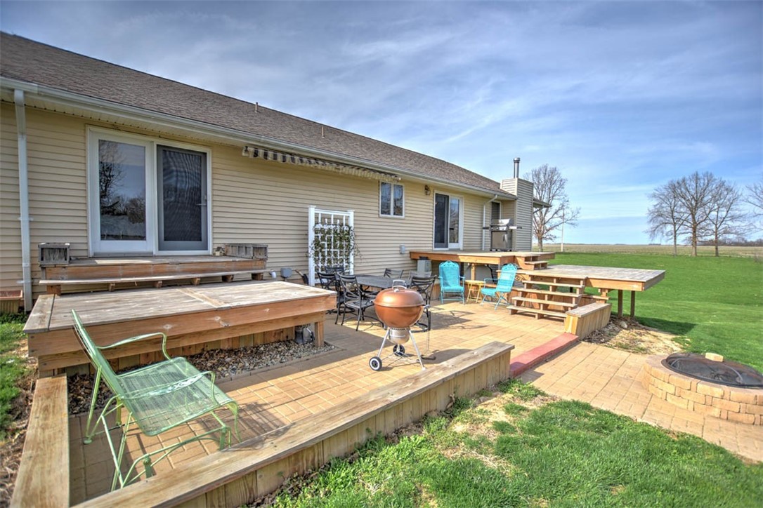 2204 East 1800 North Road Moweaqua, IL 62550 - Photo 28 of 48