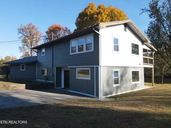 $699,900 | 254 Karen Drive, Spring City, TN 37381