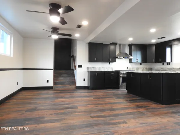 $699,900 | 254 Karen Drive, Spring City, TN 37381