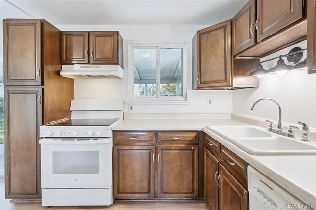 $487,500 | 3079 South Galena Court, Denver, CO 80231