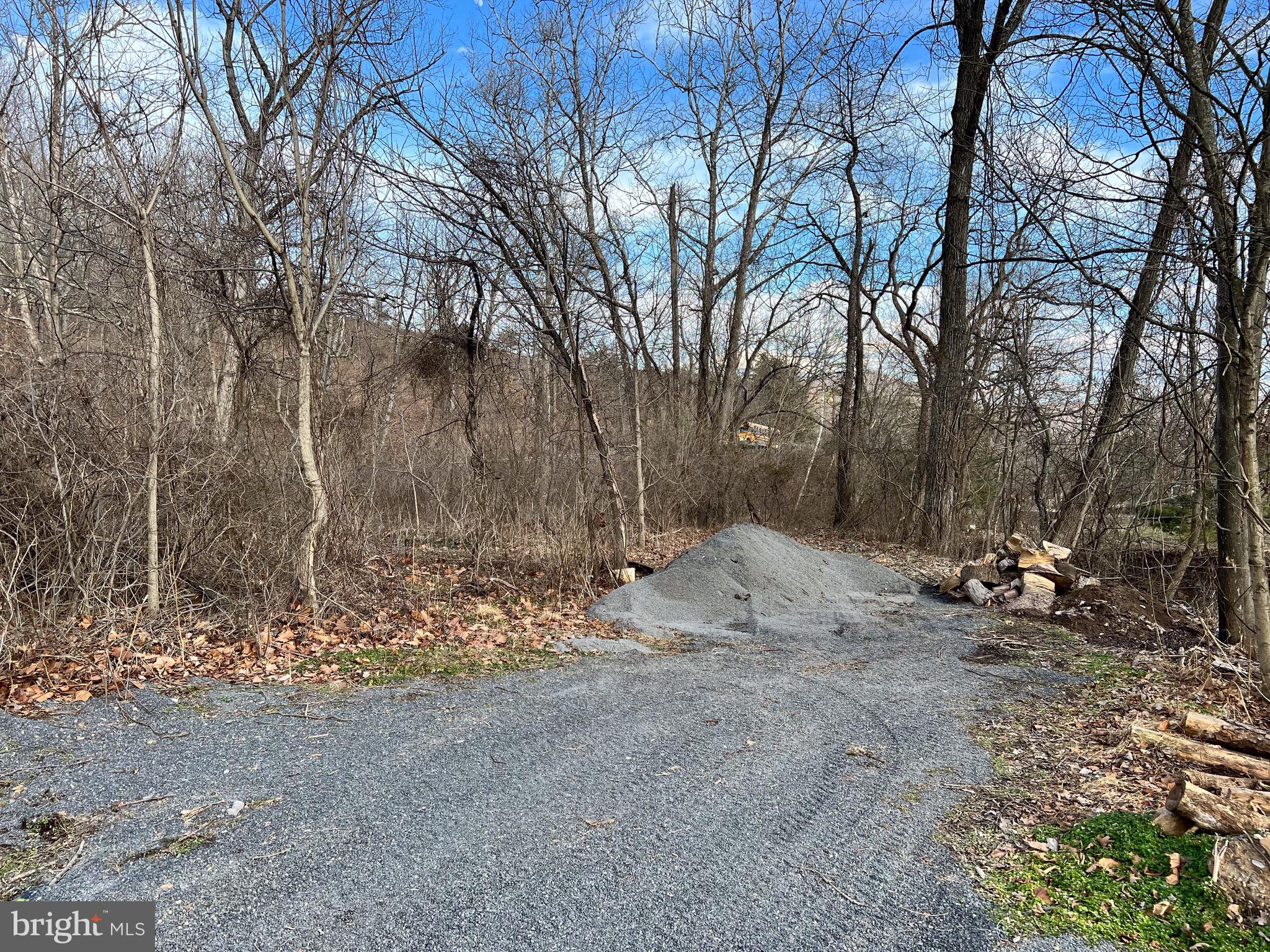 Craddock Road Southwest Cumberland, MD 21502 - Photo 1 of 6