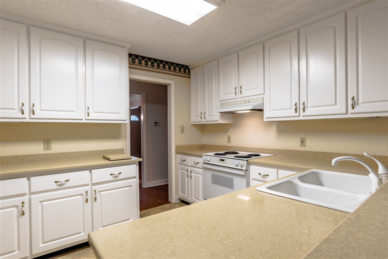 822 Artillery Range West Daphne, AL 36527 - Photo 11 of 29
