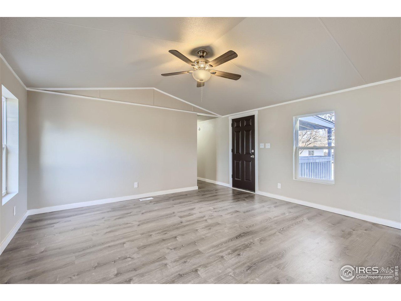 1127 30th Street Road Greeley, CO 80631 - Photo 4 of 28 Gallery Image 4