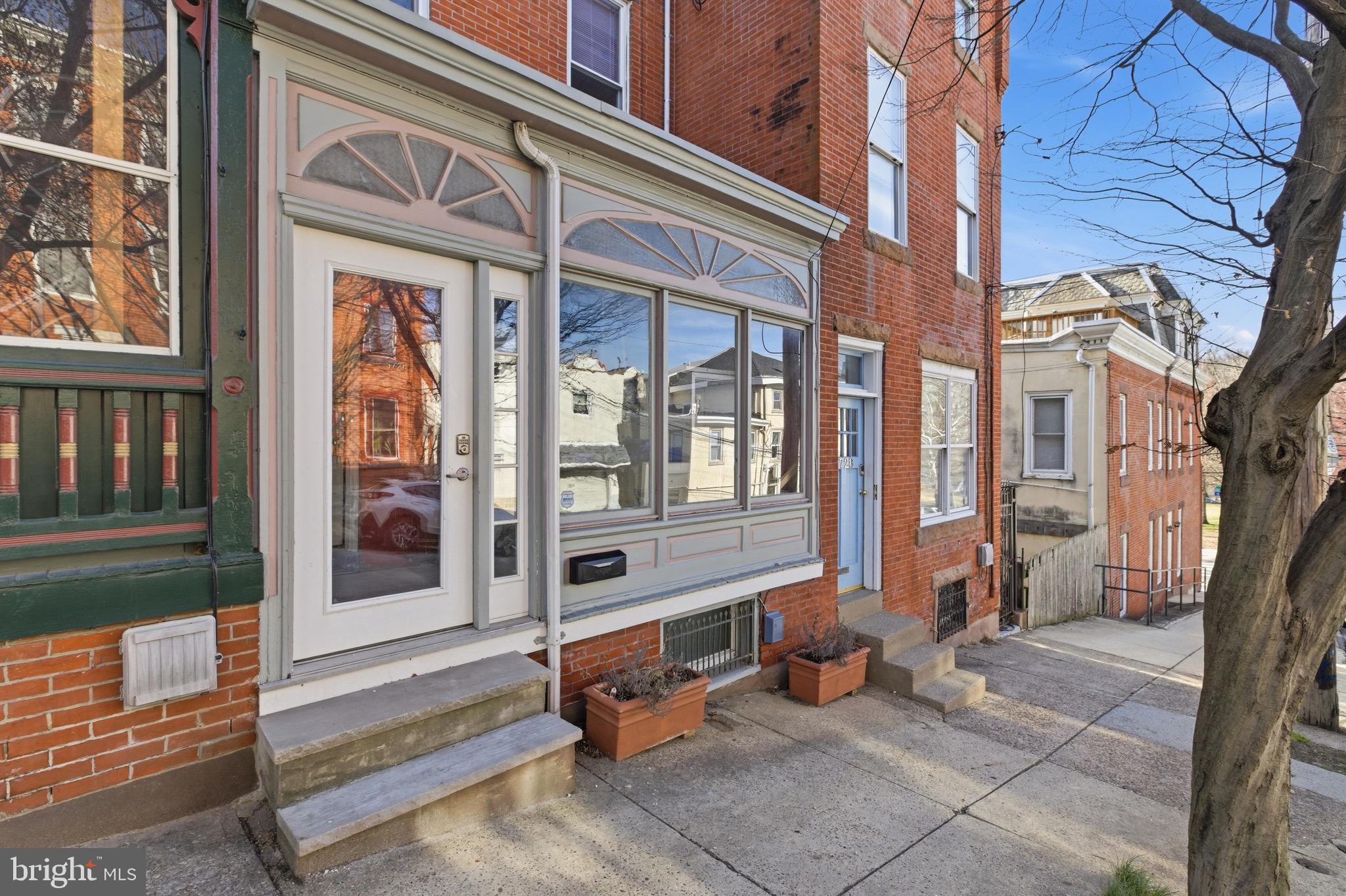 3726 Stanton Street Philadelphia, PA 19129 - Photo 2 of 32