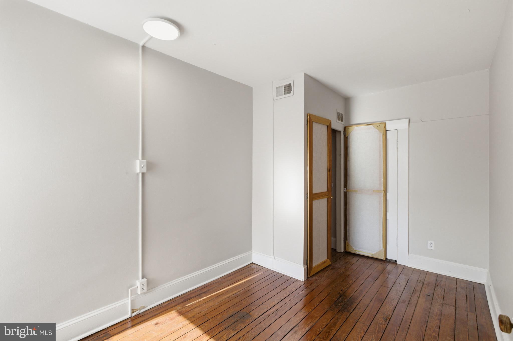 3726 Stanton Street Philadelphia, PA 19129 - Photo 5 of 32