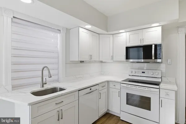 $3,000 | 3726 Stanton Street, Philadelphia, PA 19129