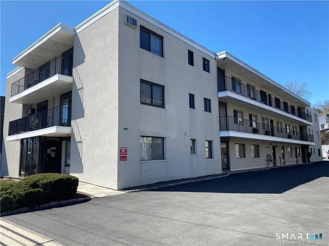 $1,950 | 900 Hope Street, Unit 6C, Stamford, CT 06907