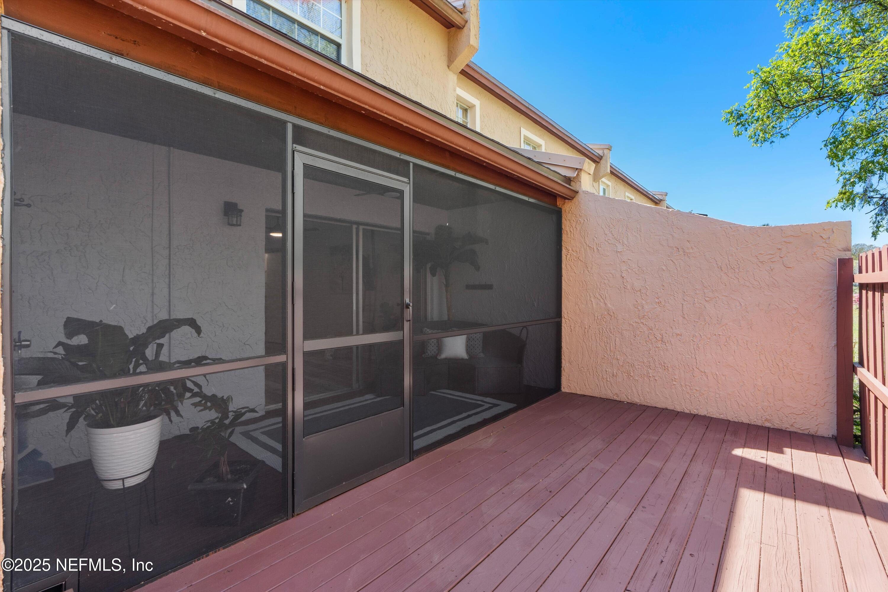 386 Raleigh Road, Unit 15 Jacksonville, FL 32225 - Photo 12 of 33 27-Patio