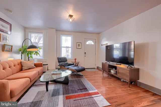 $338,000 | 33 North Mary Street, Lancaster, PA 17603