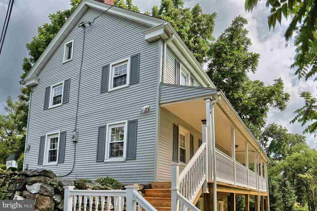 1007 Burnt House Road Carlisle, PA 17015 - Photo 1 of 25 Gallery Image 1