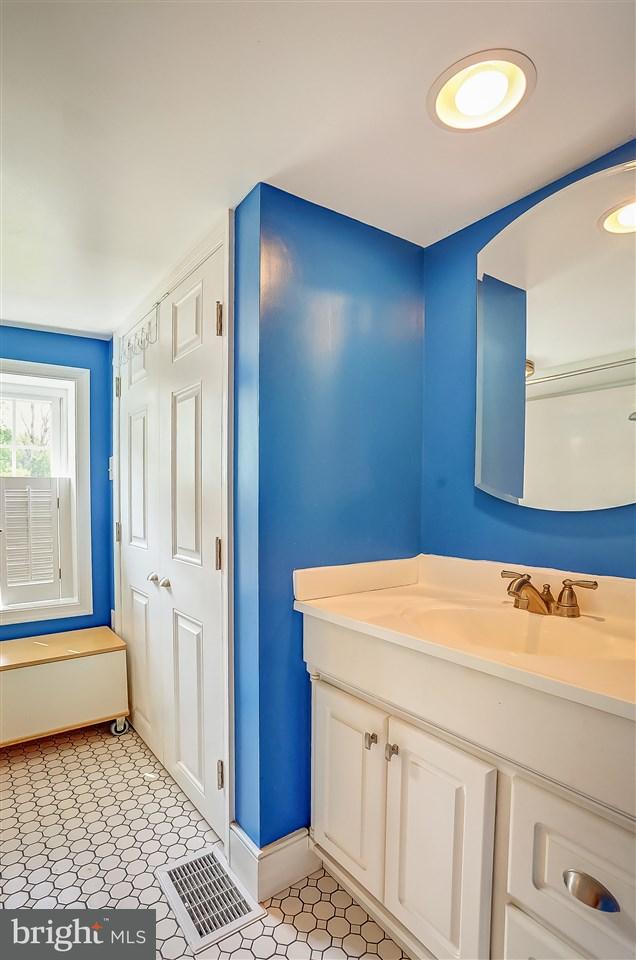 1007 Burnt House Road Carlisle, PA 17015 - Photo 16 of 25 Gallery Image 16