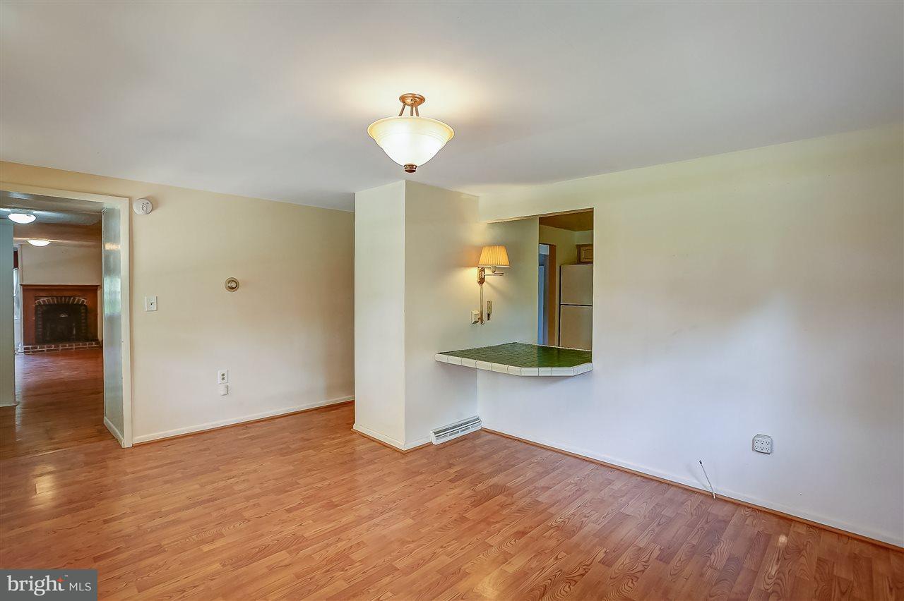 1007 Burnt House Road Carlisle, PA 17015 - Photo 6 of 25 Gallery Image 6