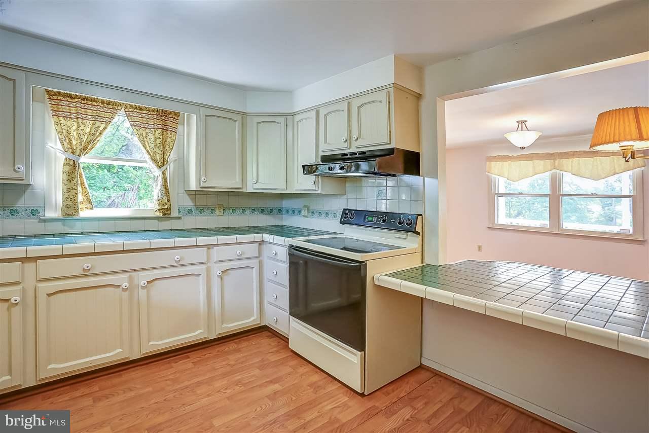 1007 Burnt House Road Carlisle, PA 17015 - Photo 9 of 25 Gallery Image 9