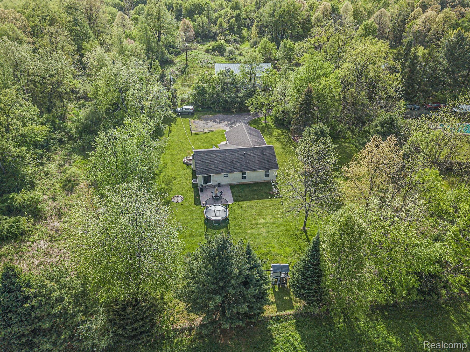3812 East Allen Road Howell, MI 48855 - Photo 23 of 24 DJI_0036.jpg