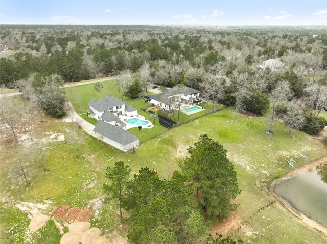 $5,800 | 8543 Crown Lake Court, Montgomery, TX 77316