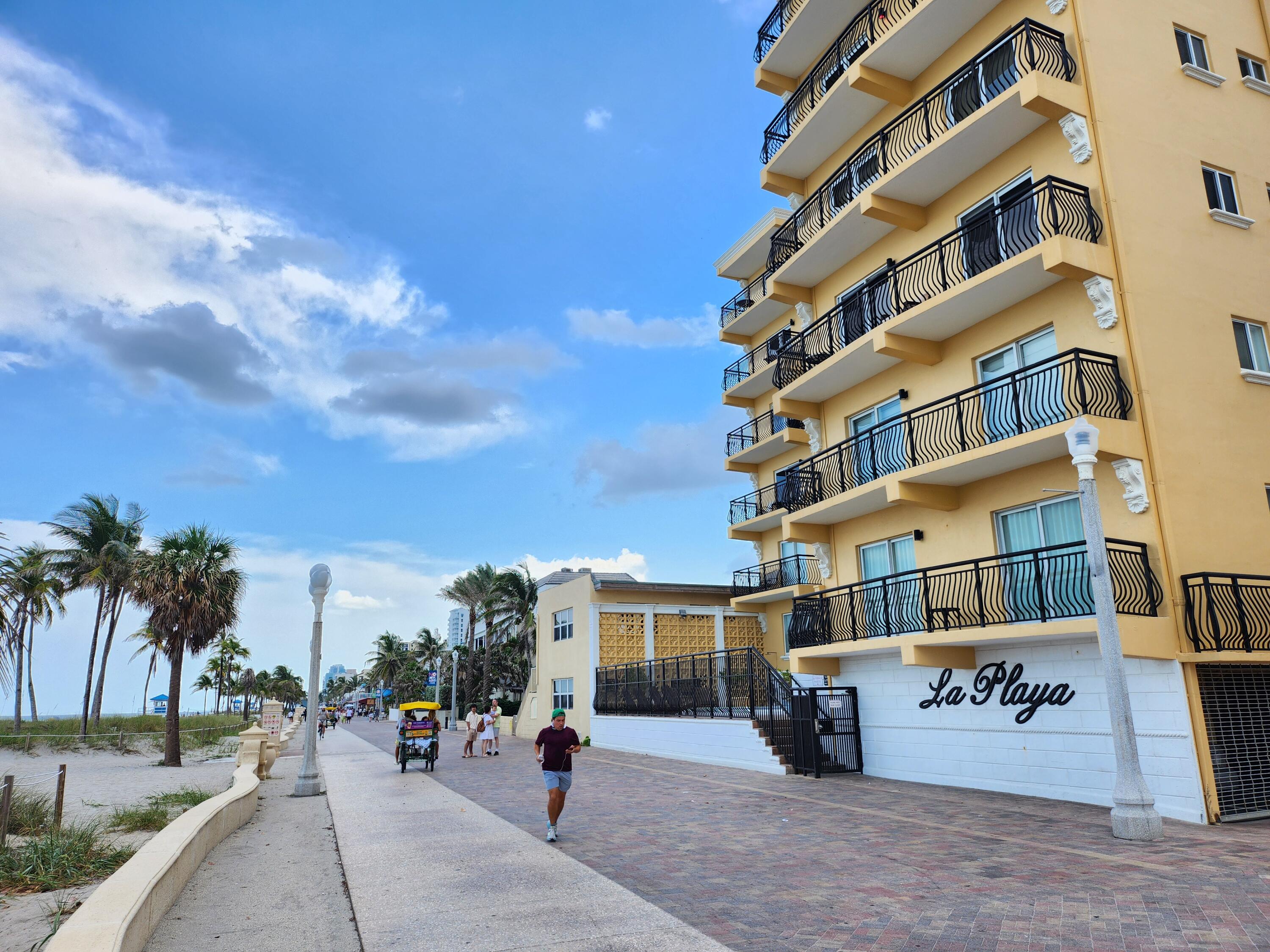 1815 North Surf Road, Unit 404 Hollywood, FL 33019 - Photo 32 of 35 20240520_161744