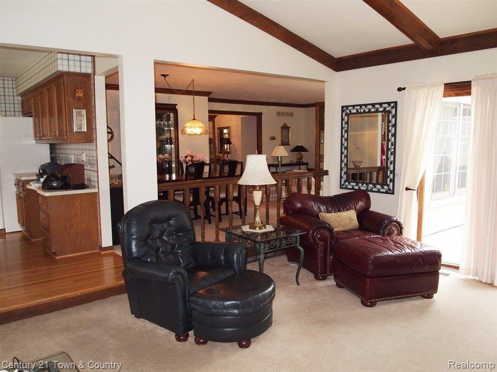 236 Tanglewood Drive Rochester, MI 48309 - Photo 6 of 18 Family Rm