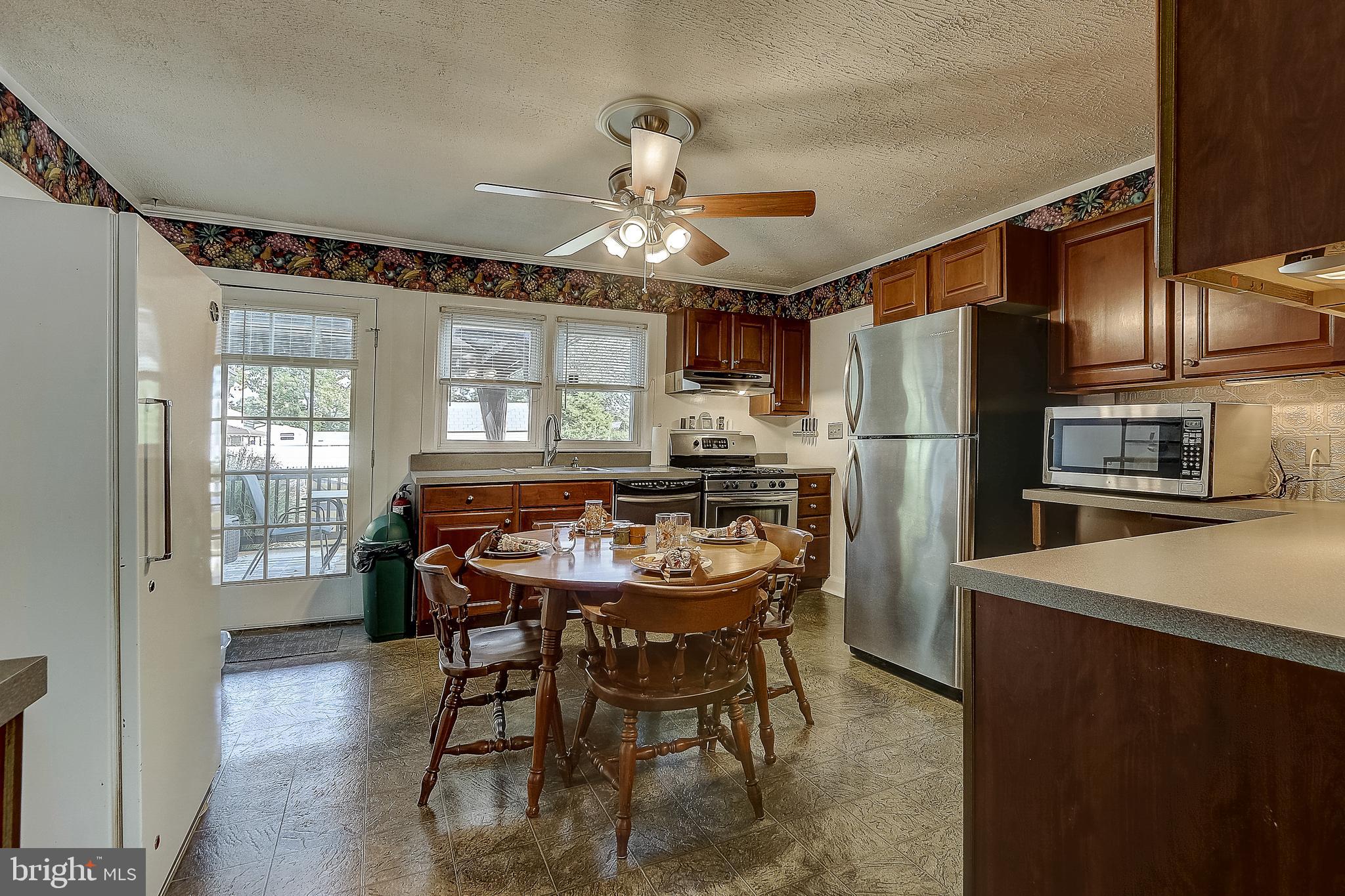 29 Stemmers Run Road Baltimore, MD 21221 - Photo 11 of 46 Gallery Image 11