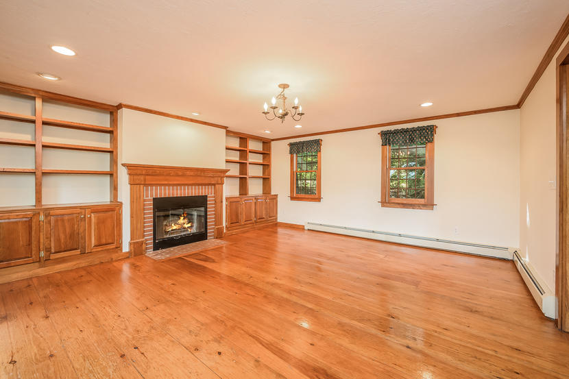 332 Wheeler Road Marstons Mills, MA 02648 - Photo 11 of 50 007-photo--8685979