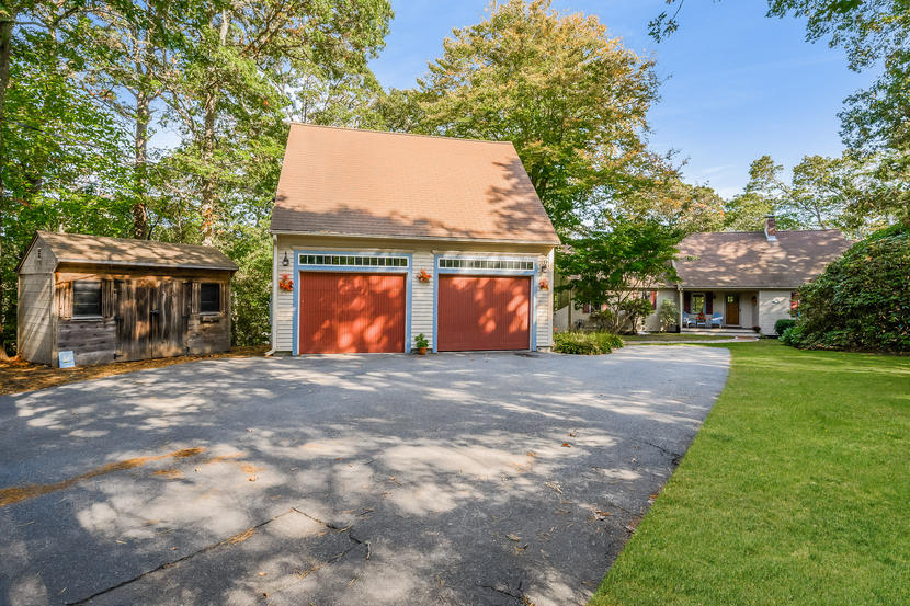 332 Wheeler Road Marstons Mills, MA 02648 - Photo 7 of 50 003-photo--8685982