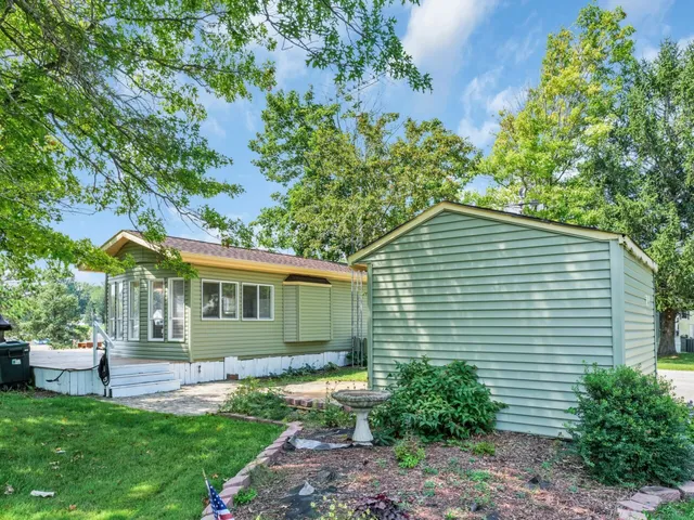 $139,000 | W4945 County Rd ES, Unit 189, Sugar Creek, WI 53121