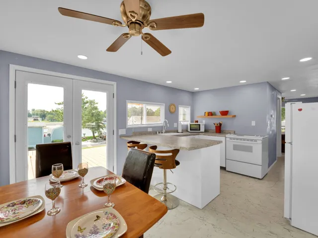 $139,000 | W4945 County Rd ES, Unit 189, Sugar Creek, WI 53121