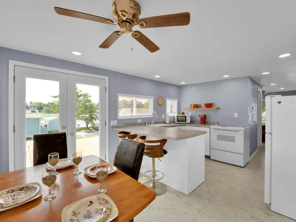 $139,000 | W4945 County Rd ES, Unit 189, Sugar Creek, WI 53121