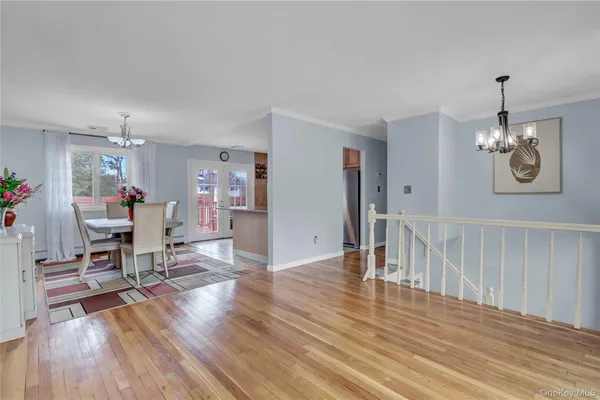 $779,000 | 320 Idaho Street, Lindenhurst, NY 11757