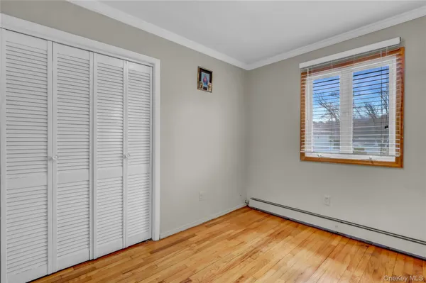 $779,000 | 320 Idaho Street, Lindenhurst, NY 11757