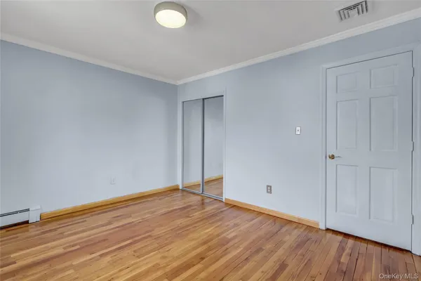 $779,000 | 320 Idaho Street, Lindenhurst, NY 11757