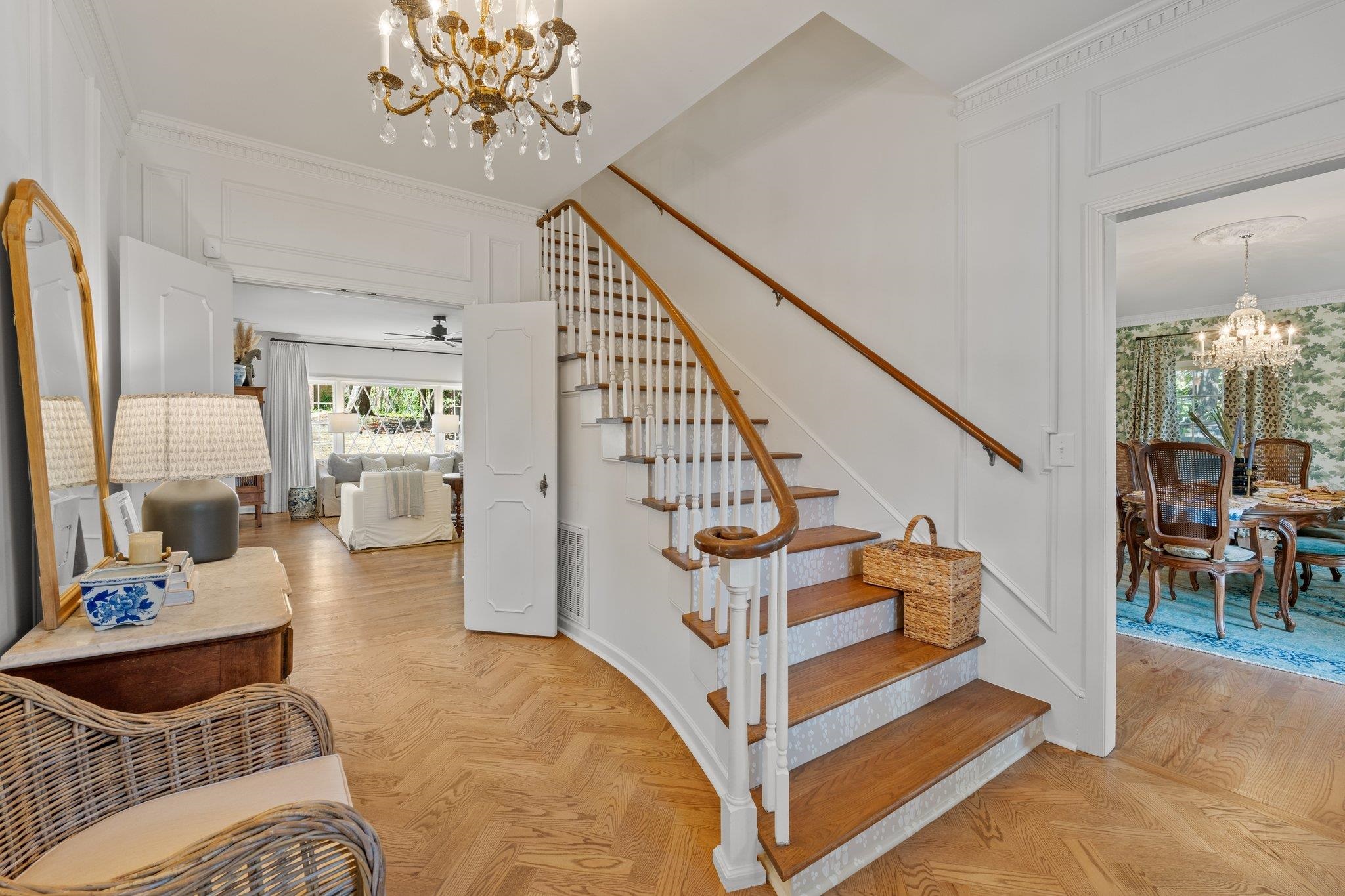 209 Laurel Road Greer, SC 29651 - Photo 4 of 38 Gallery Image 4