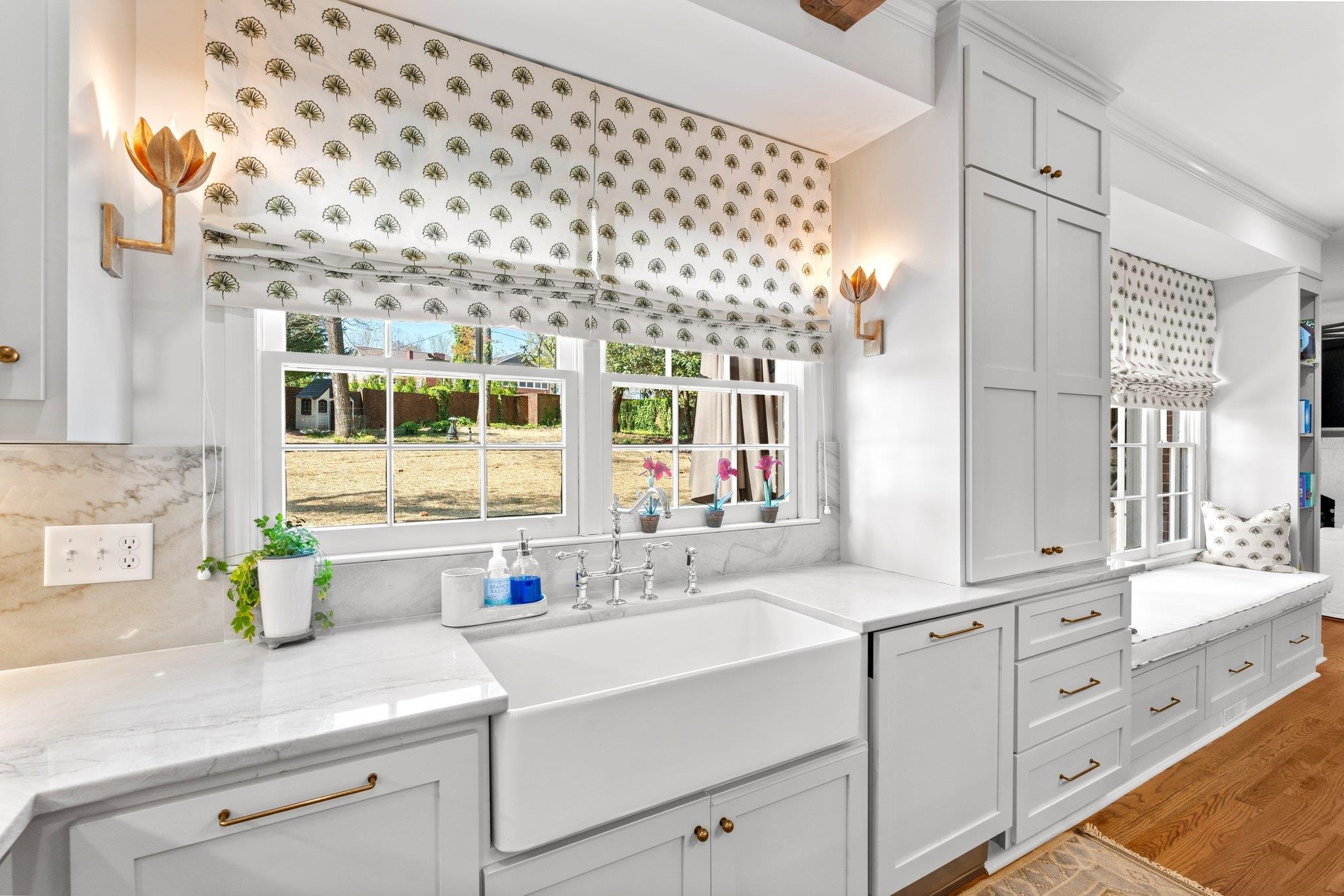 209 Laurel Road Greer, SC 29651 - Photo 7 of 38 Gallery Image 7