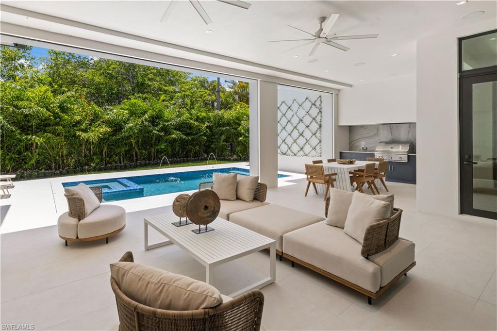 850 10th Street North Naples, FL 34102 - Photo 22 of 46